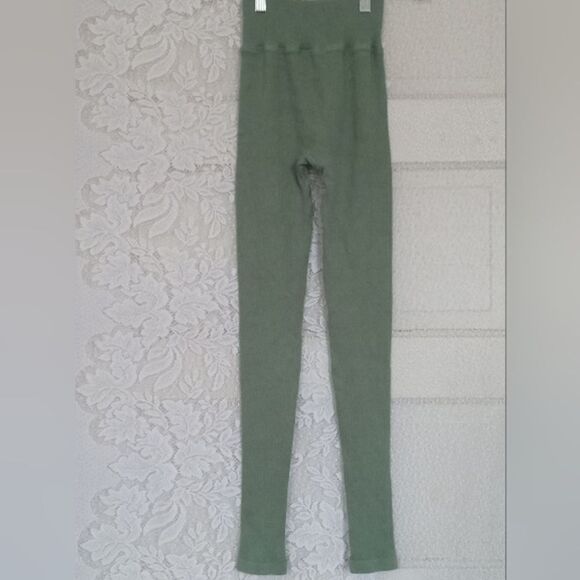 CHILD'S LEGGINGS - Picture 1 of 2